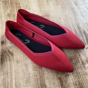 Seven7 Red Pointed Flats